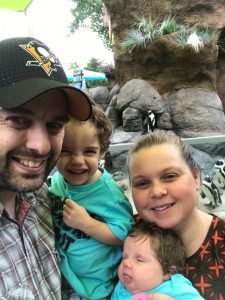 Family visiting the Philadelphia Zoo
